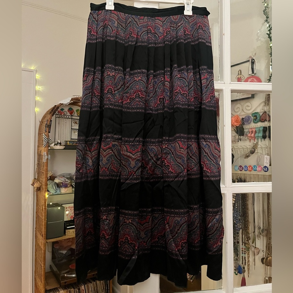 Talbots pleated paisley silk midi skirt size 16